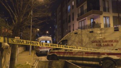 Esra GÜNTEPE – Şevval CİNDİR/İSTANBUL, – ÇEKMEKÖY’de bir evde annesini