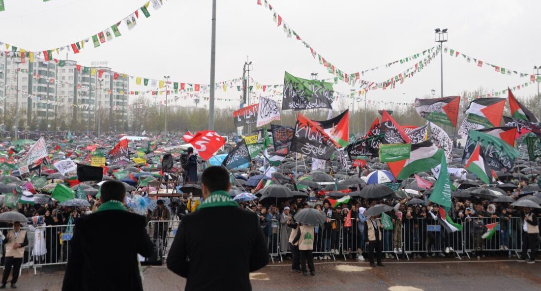 Gıyasettin TETİK-Hüseyin İÇLİ-Selim KAYA/DİYARBAKIR, – DİYARBAKIR’da, Peygamber Sevdalıları Vakfı tarafından