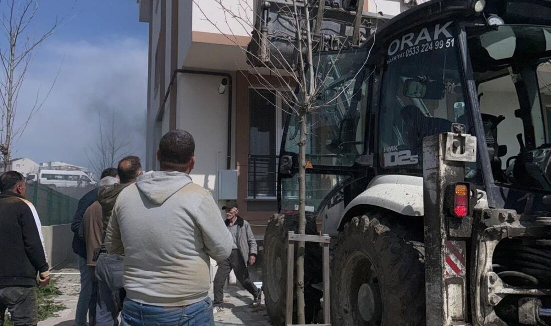 Derya EVREN KORKMAZ – Taylan ERGÜN / İSTANBUL, – ARNAVUTKÖY’de