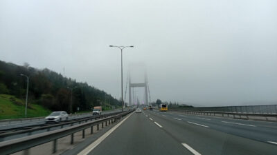 Pınar ÇITAK KOYGUN/İSTANBUL, – İstanbul’da sabah saatlerinde sis etkili oldu.