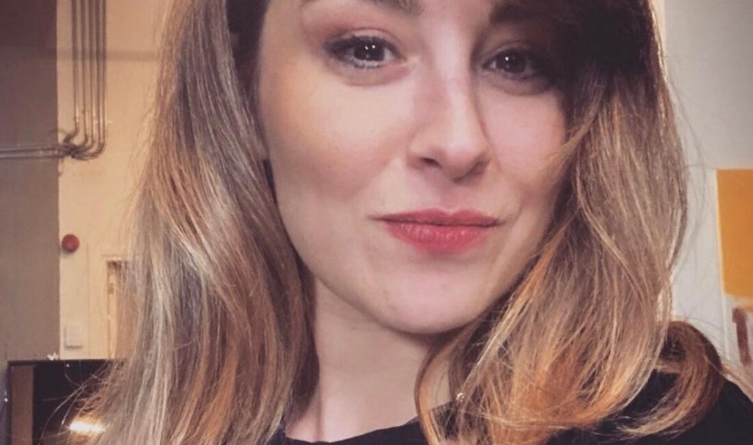 İSTANBUL Sanal medyada komedyen olarak tanınan Tuba Ulu, bir gösteride