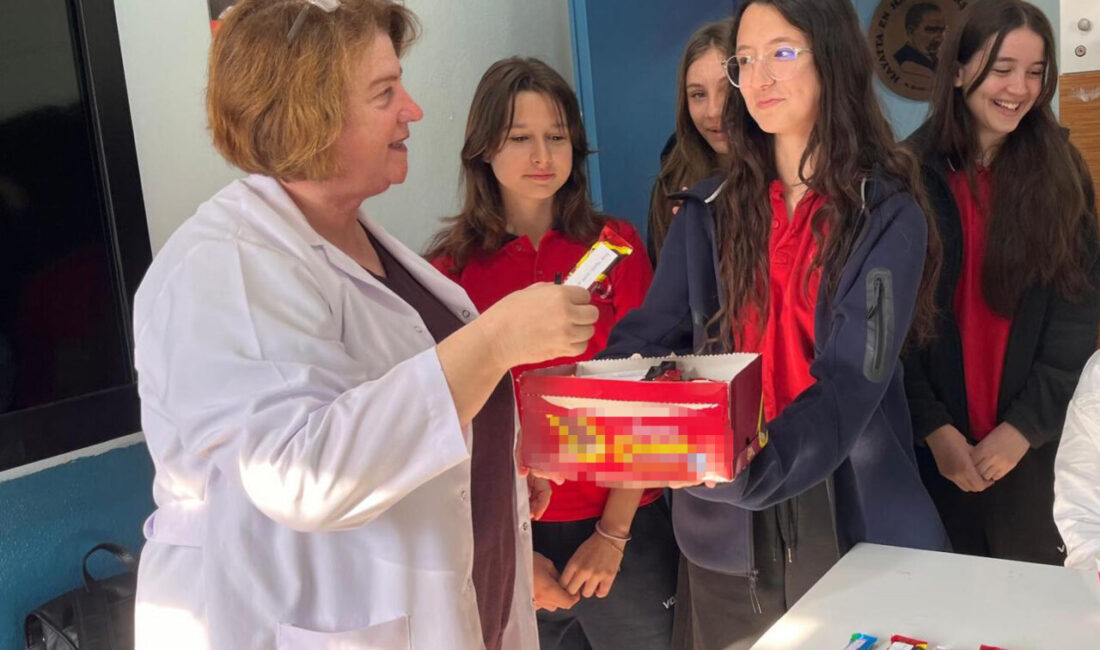 Ünsal YÜCEL/KEŞAN (Edirne), – EDİRNE’nin Keşan ilçesinde ortaokul öğrencileri, üzerlerine