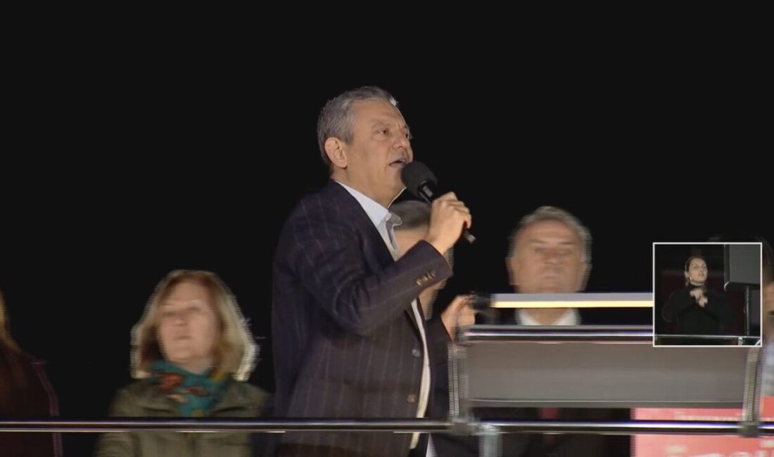 İSTANBUL, – CUMHURİYET Halk Partisi Genel Başkanı Özgür Özel, partisinin