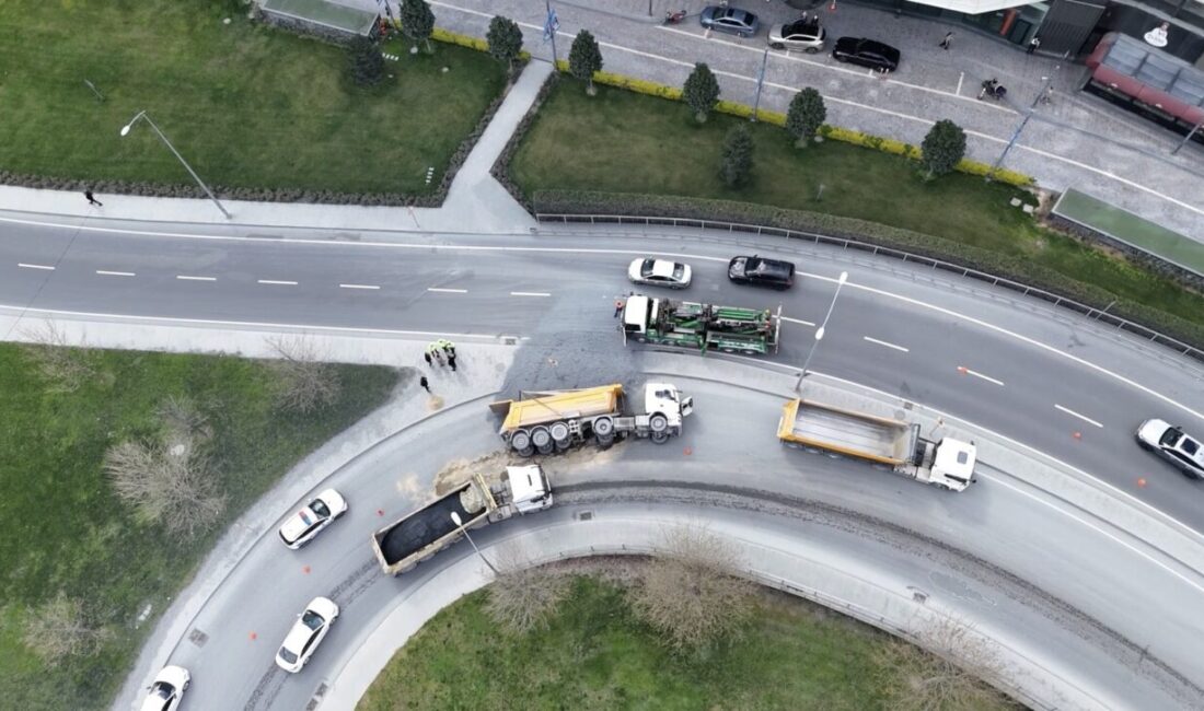 Doğan Can CESUR / İSTANBUL –SARIYER’de mıcır yüklü hafriyat kamyonu