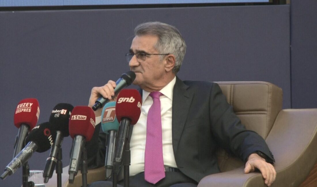 Mikail KARAMAN/ANKARA, – TRABZONSPOR’un efsane ismi Şenol Güneş, Ankara’da düzenlenen