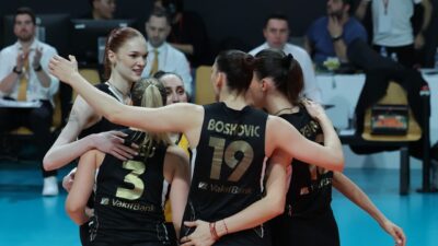 İSTANBUL, – SALON: VakıfBank Spor Sarayı HAKEM: Seçkin Yener, Yasin