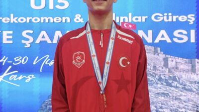 MANİSA, – YUNUSEMRE Belediyespor’un başarılı güreşçisi Hakim Beytullah Kalay, Kars’ta