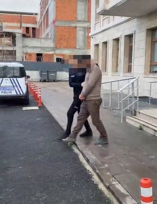 Baran AKKAYA- Ceyda YEŞİLOĞLU/İSTANBUL, – Zeytinburnu’nda kentsel dönüşüm kapsamında yıkımı