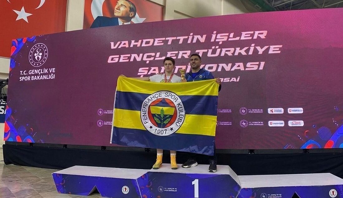 Yiğithan HÜYÜK/BURSA, – BURSA’da yaşayan Selçuk Efe Şentürk (18), 7