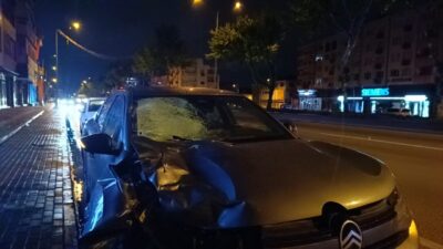 Barış YILMAZ/BURSA, – BURSA’nın Osmangazi ilçesinde yolun karşısına geçmeye çalışan