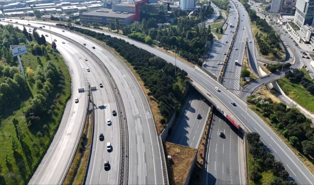 Emre KURT / İSTANBUL, – Kurban Bayramı tatilinin ikinci gününde
