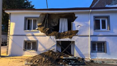 Semih TÜRKER/İZNİK (Bursa), – BURSA’nın İznik ilçesinde iki katlı kerpiç
