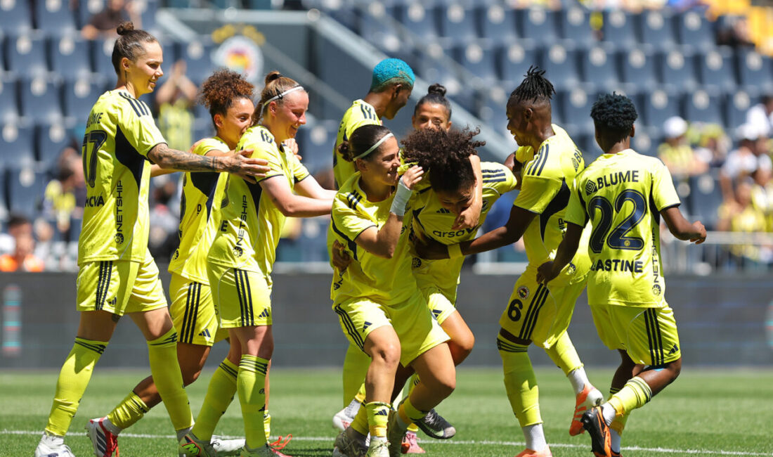 Doğukan DEMİRKIRDI / İSTANBUL, – FENERBAHÇE ArsaVev, Kadın Futbol Süper