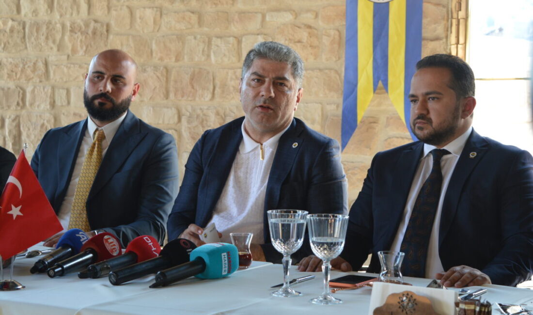 Salih KESKİN/MARDİN, – MARDİN’de konuşan Fenerbahçe Başkan Adayı Hakan Safi,