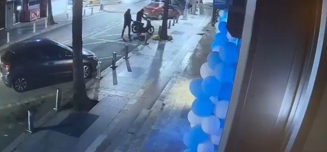 Erol POLAT/ ÇAYIROVA(Kocaeli), – KOCAELİ’nin Çayırova ilçesinde motosikletle geldikleri bir