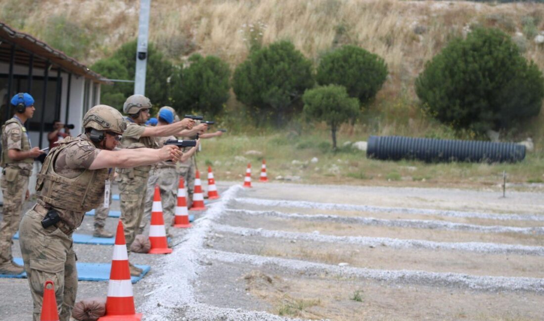 Seyfi GÜL/FOÇA (İzmir), – İZMİR’in Foça ilçesinde, Jandarma Genel Komutanlığı