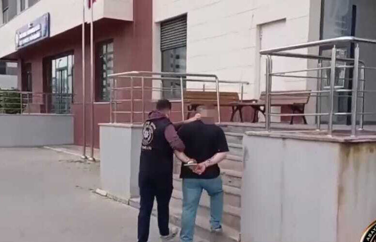 Mustafa İÇ/İZMİR, – İZMİR Emniyet Müdürlüğü’nce, haklarında kesinleşmiş hapis cezası