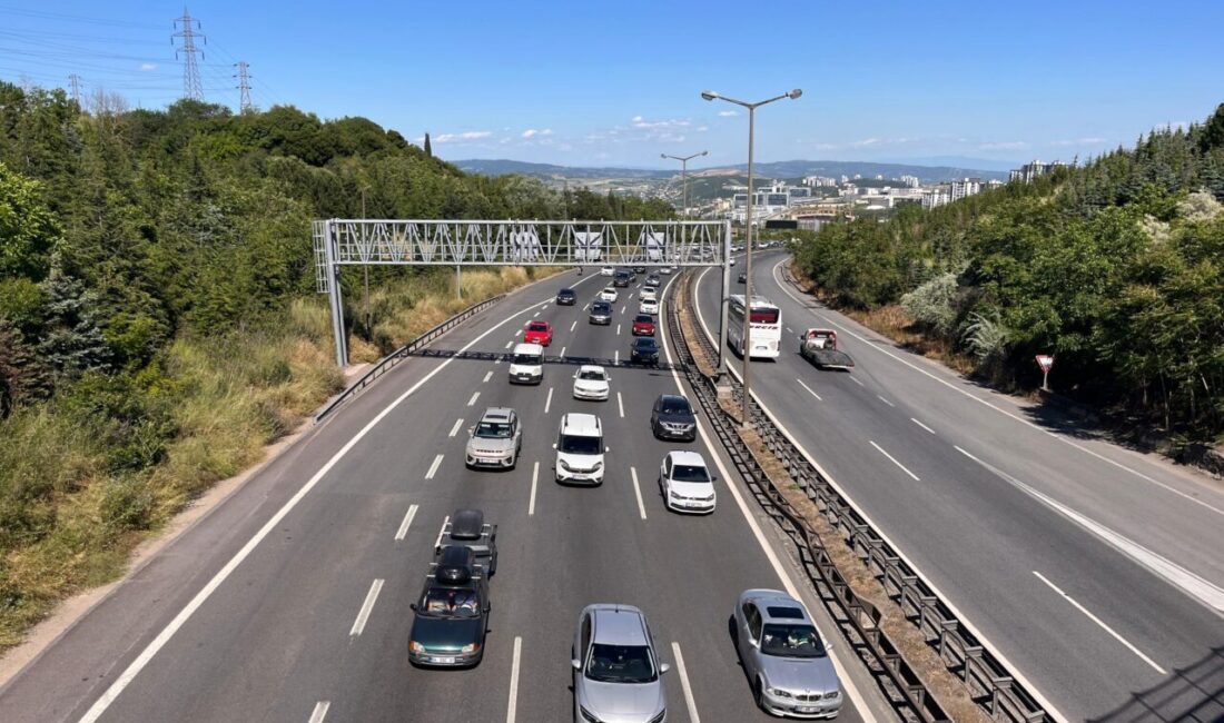 TEM OTOYOLU’NDA DA YOĞUNLUK ARTTI Kuzey Marmara Otoyolu’nun ardından, TEM