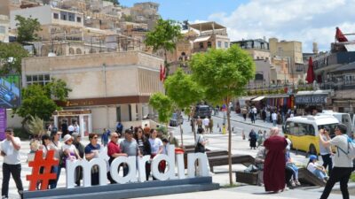Salih KESKİN/MARDİN, – MARDİN’de Kurban Bayramı tatilinde turist yoğunluğu yaşandı.