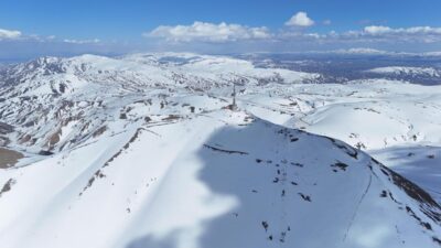 ERZURUM – DÜNYANIN sayılı kayak merkezlerinden Palandöken’de kayak sezonu uzadı.