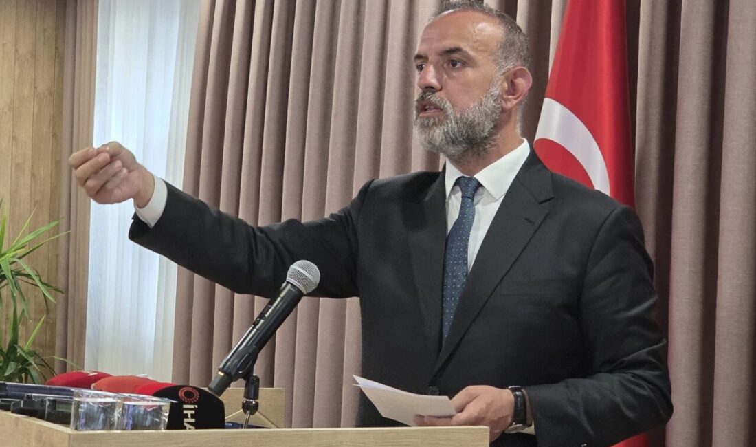 İSTANBUL, – SANCAKTEPE Belediye Başkanı Alper Yeğin, “Anıtın sökülmesi talimatını