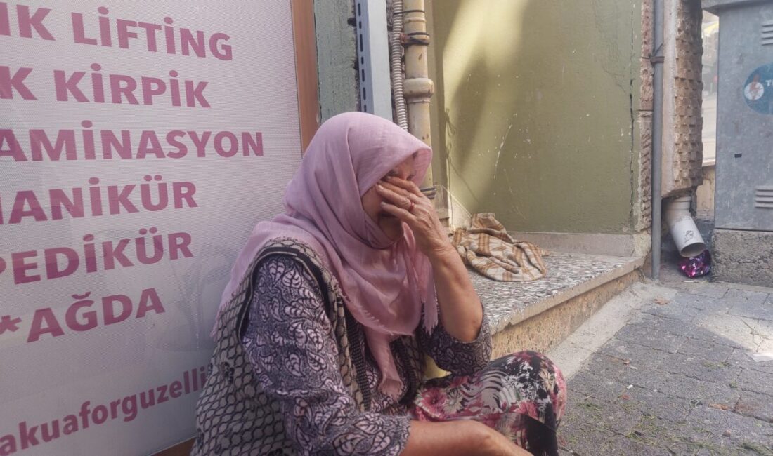 Zeki KARADENİZ/BANDIRMA (Balıkesir), – BALIKESİR’in Bandırma ilçesindeki semt pazarında kendi
