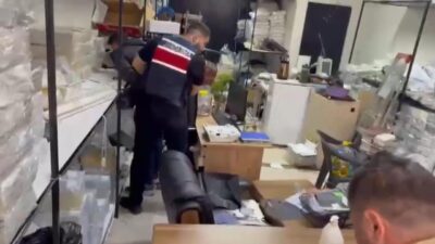 İSTANBUL, – ZEYTİNBURNU’nda altın sahteciliği suçuna yönelik düzenlenen operasyonda 28