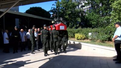 İsa ALMAÇAYIR/İSTANBUL, – ANKARA’da belediye otobüsü ve hafif ticari aracın