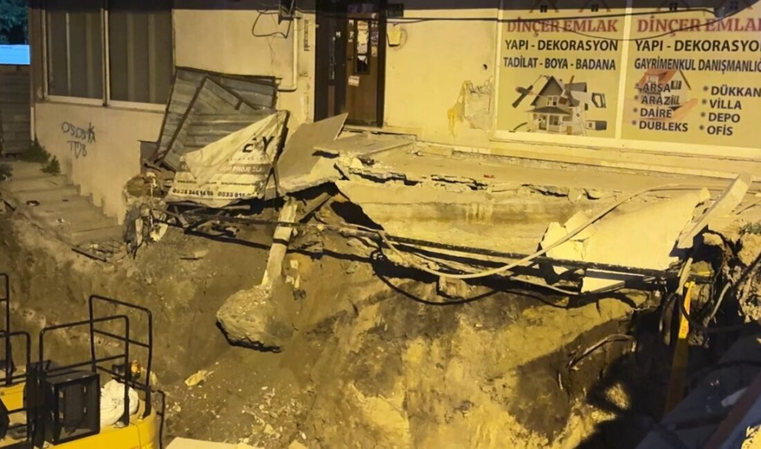 İhsan DÖRTKARDEŞ/İSTANBUL, – AVCILAR’da 5 katlı binanın giriş kısmındaki merdivenler,