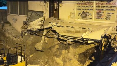 İhsan DÖRTKARDEŞ/İSTANBUL, – AVCILAR’da 5 katlı binanın giriş kısmındaki merdivenler,