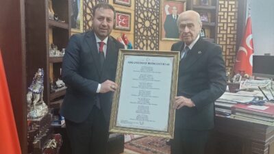 ANKARA, – MHP Genel Başkanı Devlet Bahçeli’nin isteğiyle, sanatçı Ahmet