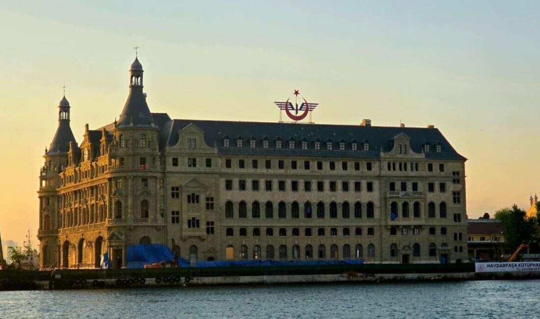 ANKARA, – KÜLTÜR ve Turizm Bakanı Mehmet Nuri Ersoy, Haydarpaşa