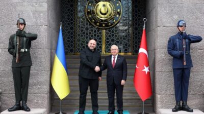 ANKARA, – MİLLİ Savunma Bakanı Yaşar Güler, Ukrayna Savunma Bakanı