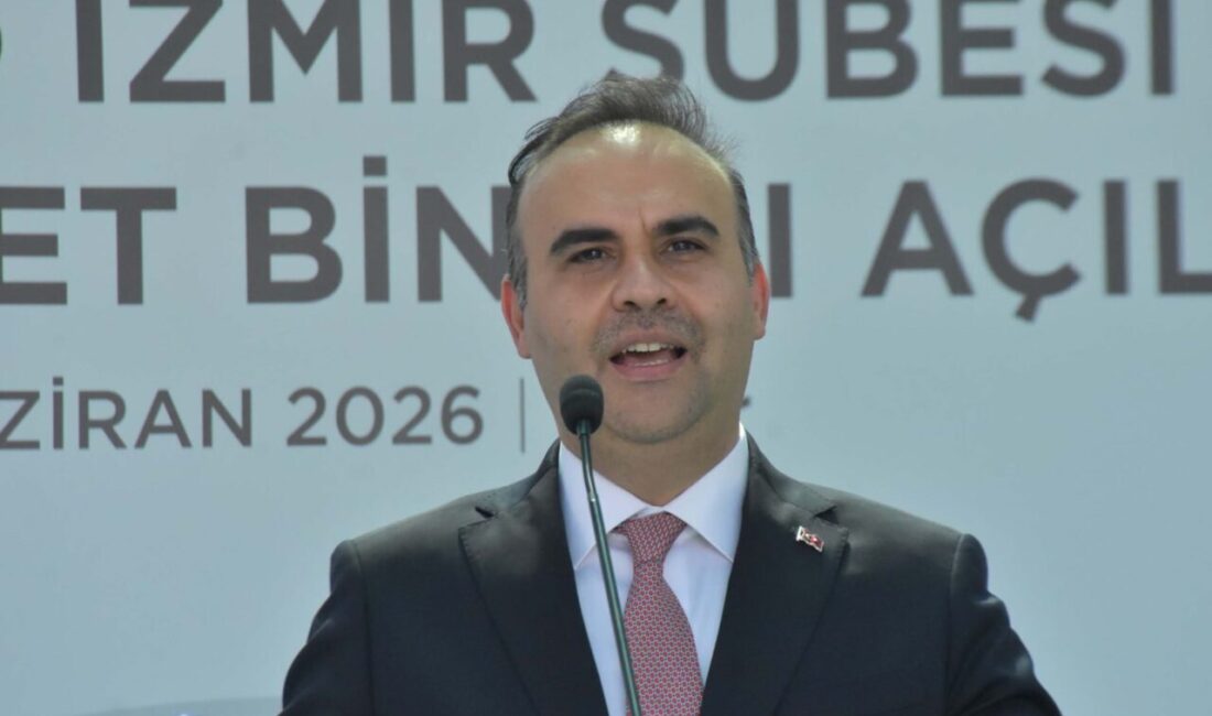 ‘SANAYİ KATMA DEĞERİMİZİ YILLIK 250 MİLYAR DOLARIN ÜZERİNE YÜKSELTTİK’ Sanayi