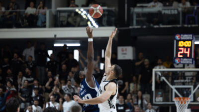 İSTANBUL, – SALON: Beşiktaş GAİN Spor Kompleksi HAKEMLER: Alper Altuğ,