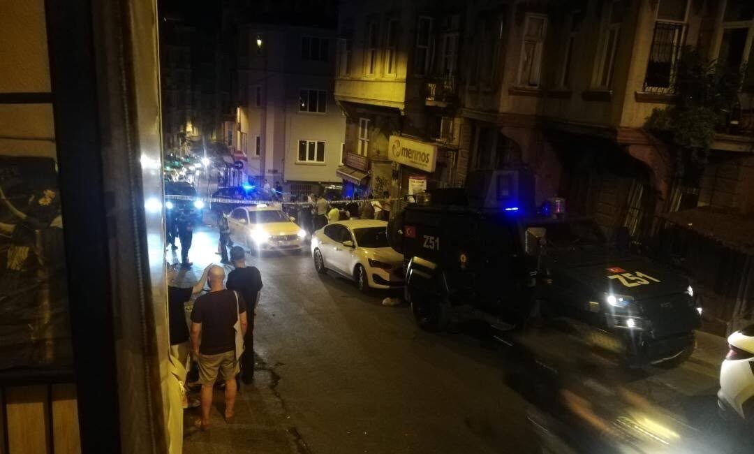 Hasan YILDIRIM- Doğan Can CESUR / İSTANBUL – BEYOĞLU’nda motosikletle