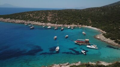 Fırat AKAY/BODRUM (Muğla), -MUĞLA’nın turizm cenneti ilçesi Bodrum’un masmavi koylarındaki