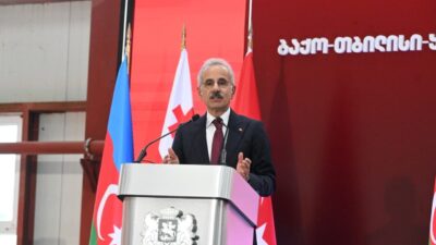 GÜRCİSTAN, – ULAŞTIRMA ve Altyapı Bakanı Abdulkadir Uraloğlu, “Bakü-Tiflis-Kars Demir