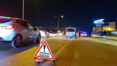 Barış YILMAZ/ BURSA, – BURSA’nın Yıldırım ilçesinde otomobil ile servis
