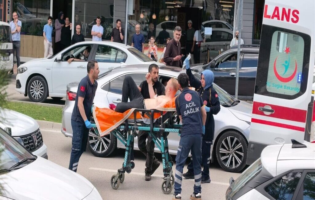 Yavuz YILMAZ/İNEGÖL, (Bursa), – BURSA’nın İnegöl ilçesinde çıkan kavgada 4