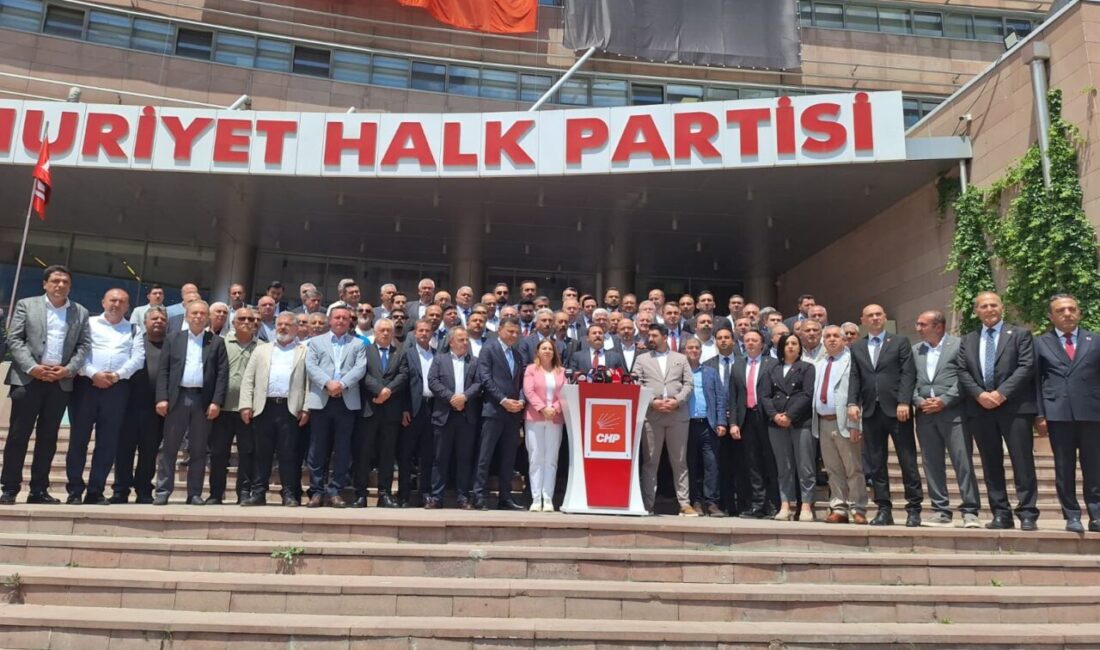 TOPLANAN İMZALAR TESLİM EDİLDİ CHP kurultayına yönelik ‘mutlak butlan’ kararı
