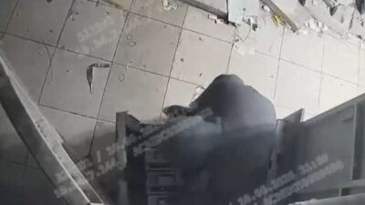 Ali AKSOYER/İSTANBUL – ESENLER’de bir bankanın ATM’sinden 500 bin liranın