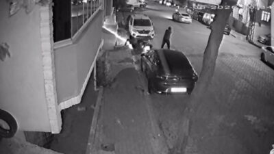 Soner HASIRCIOĞLU/İSTANBUL, – ESENYURT’ta, seyir halindeki motosiklet ve otomobildeki kişiler