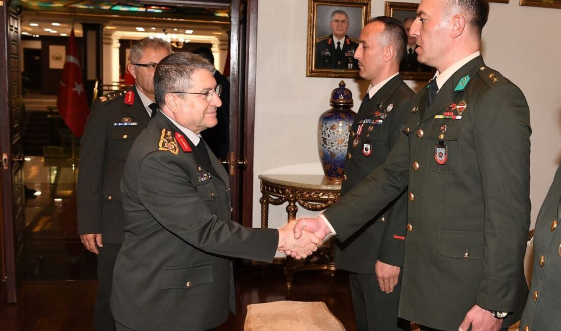 Ruken KADIOĞLU/ANKARA, – GENELKURMAY Başkanı Orgeneral Selçuk Bayraktaroğlu, Türk Kara