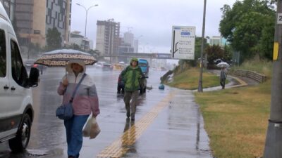 İsa ALMAÇAYIR/İSTANBUL, – İSTANBUL’da sabah saatlerinde sağanak etkili oldu. Maltepe