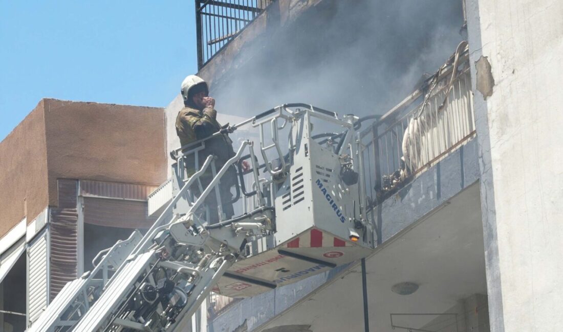İZMİR, – İZMİR’in Karabağlar ilçesinde, 7 katlı bir apartmanın 6’ncı
