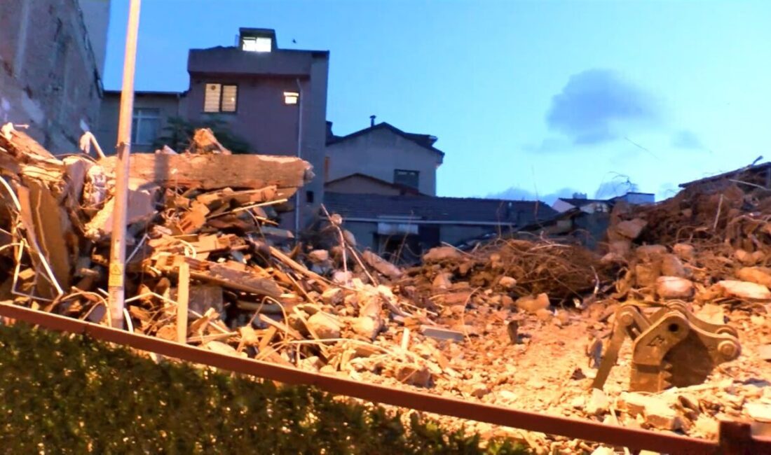 Yılmaz OKUR/İSTANBUL, – KAĞITHANE’DE kentsel dönüşüm kararı kapsamında yeniden yapılmak