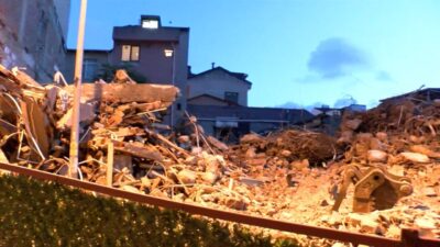 Yılmaz OKUR/İSTANBUL, – KAĞITHANE’DE kentsel dönüşüm kararı kapsamında yeniden yapılmak