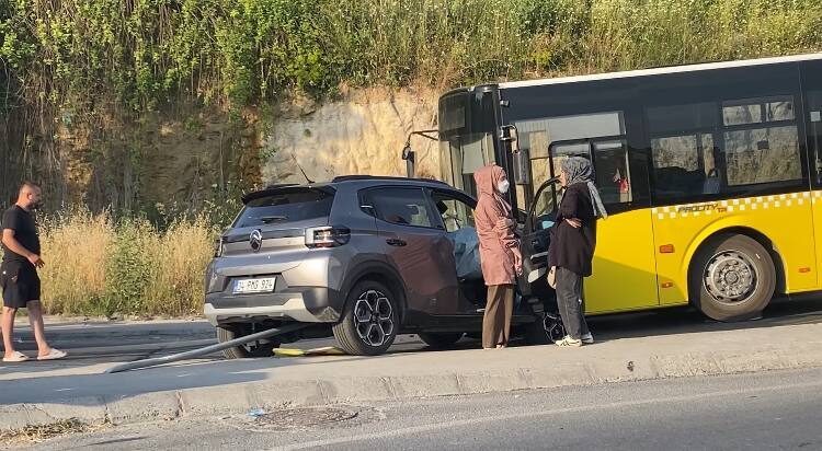 Baran AKKAYA/İSTANBUL, – KÜÇÜKÇEKMECE’de sağ şeritten gelen motosikletliye çarpmamak için