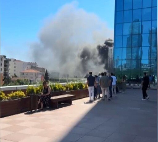 Mert ORDU/İSTANBUL, – MALTEPE’de bir inşaatın dış cephesinden henüz bilinmeyen